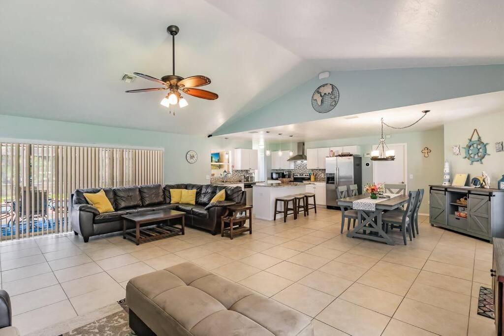 Sunny Oasis Getaway -Heated Pool-Mini Golf-Near Beach Nokomis Buitenkant foto
