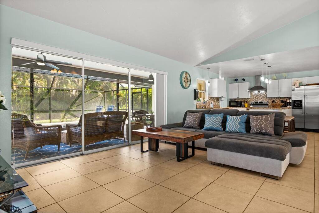 Sunny Oasis Getaway -Heated Pool-Mini Golf-Near Beach Nokomis Buitenkant foto