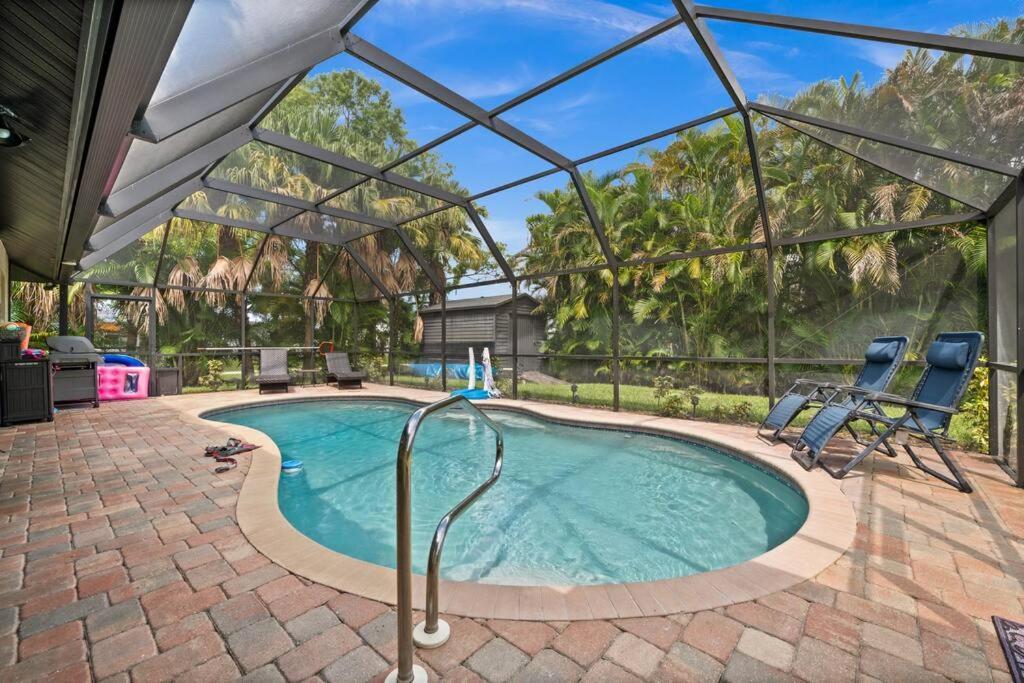 Sunny Oasis Getaway -Heated Pool-Mini Golf-Near Beach Nokomis Buitenkant foto