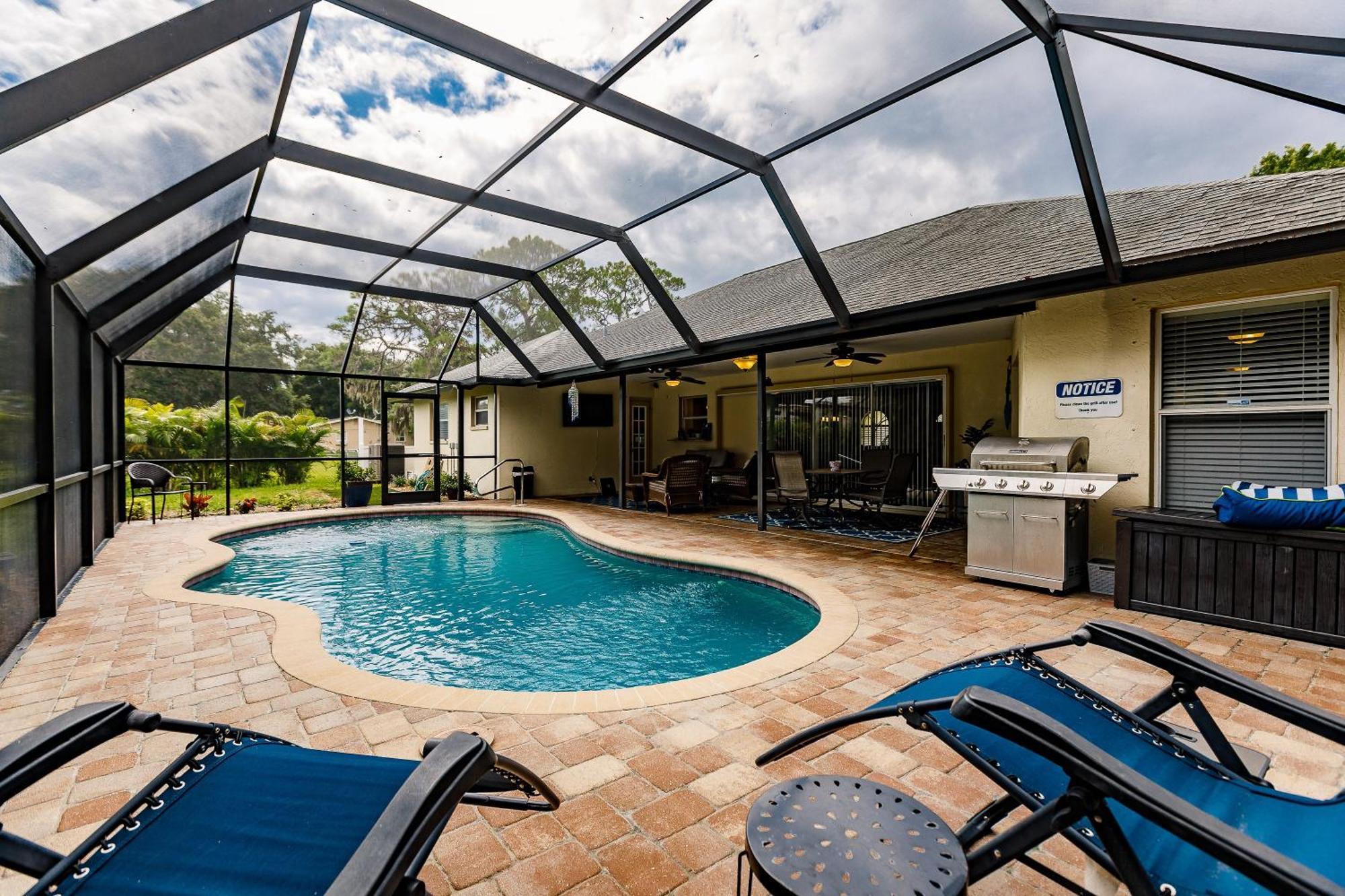 Sunny Oasis Getaway -Heated Pool-Mini Golf-Near Beach Nokomis Buitenkant foto