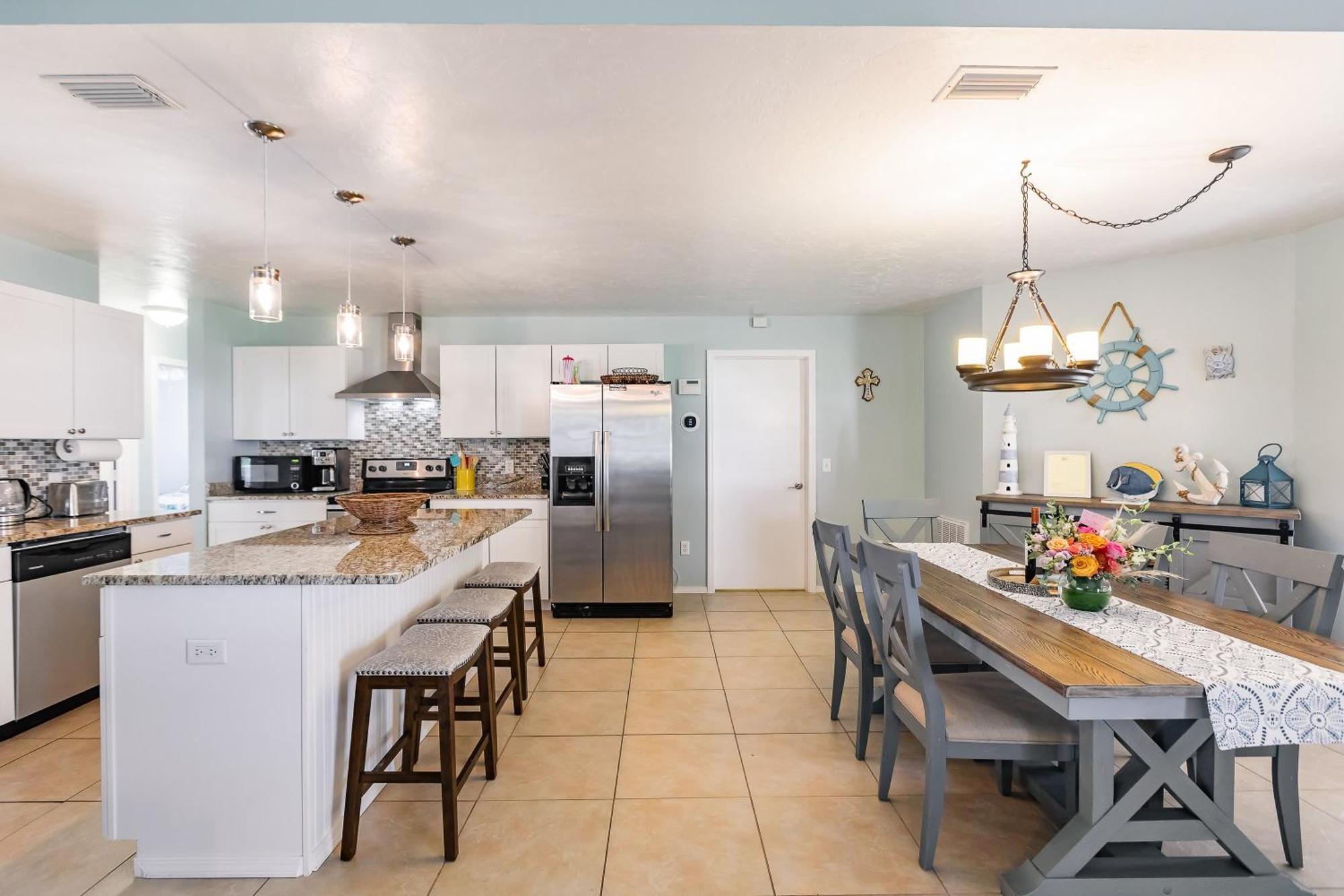 Sunny Oasis Getaway -Heated Pool-Mini Golf-Near Beach Nokomis Buitenkant foto