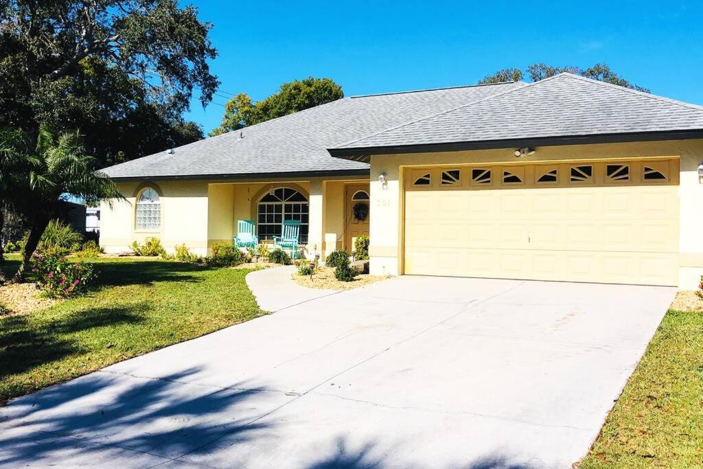 Sunny Oasis Getaway -Heated Pool-Mini Golf-Near Beach Nokomis Buitenkant foto